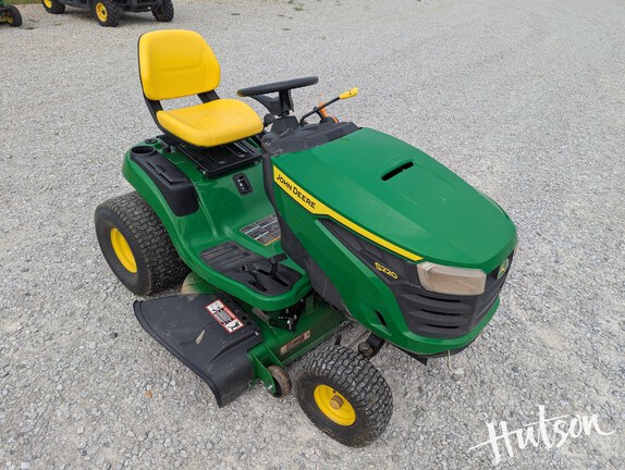 Photo of 2023 John Deere S220