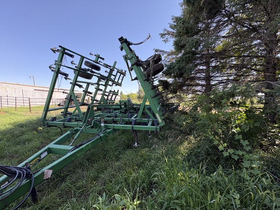 2001 John Deere 980 - Photo3
