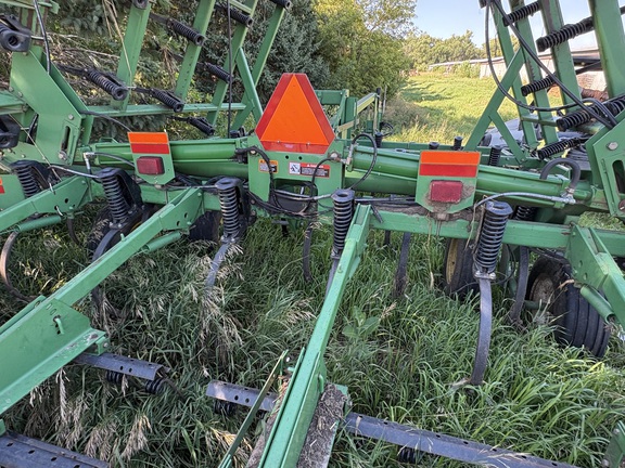 2001 John Deere 980 - Photo11