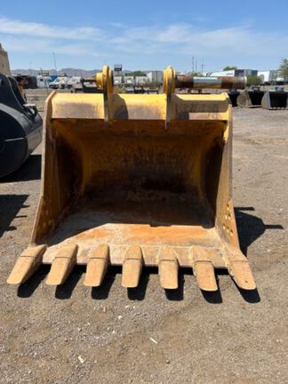 Photo of a 2024 John Deere 470HD72