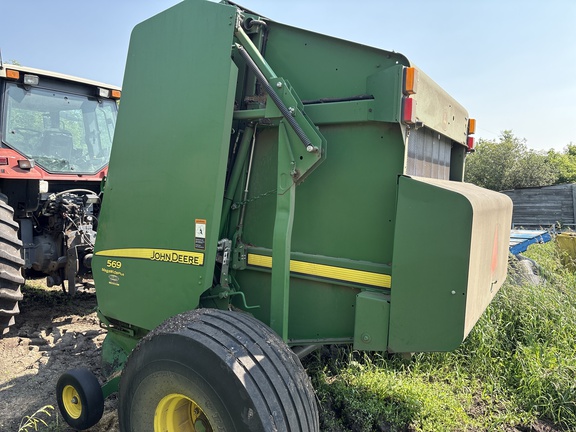 Used 2015 John Deere 569 Round Balers at Horizon Ag & Turf in Vermilion, AB - Photo4