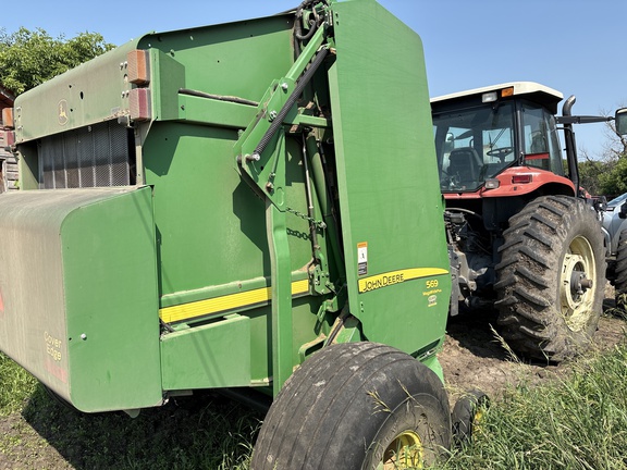 Used 2015 John Deere 569 Round Balers at Horizon Ag & Turf in Vermilion, AB - Photo5