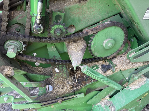 Used 2015 John Deere 569 Round Balers at Horizon Ag & Turf in Vermilion, AB - Photo12