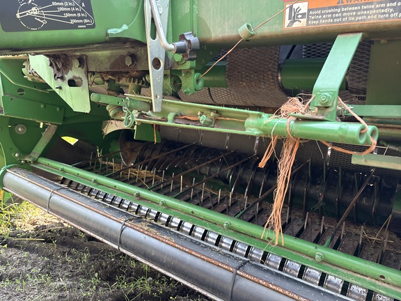Used 2015 John Deere 569 Round Balers at Horizon Ag & Turf in Vermilion, AB - Photo15