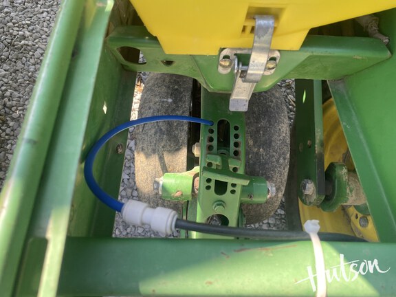 Photo of 2002 John Deere 1760
