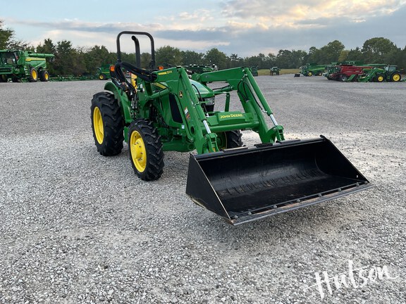 Photo of 2024 John Deere 5050E