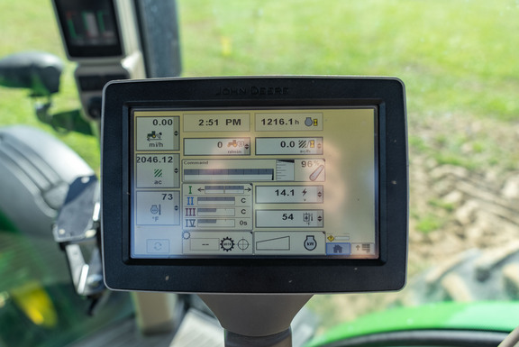 Used 2013 John Deere 8235R Row Crop Tractors at Koenig Equipment in Anna, OH - Photo33