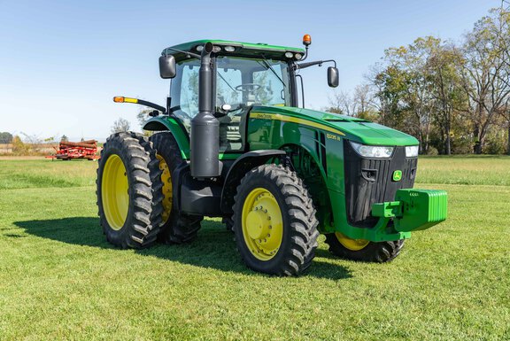 Used 2013 John Deere 8235R Row Crop Tractors at Koenig Equipment in Anna, OH - Photo6