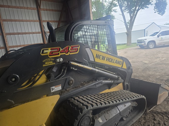 2019 New Holland C245 - Photo12
