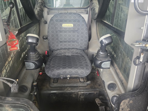2019 New Holland C245 - Photo9