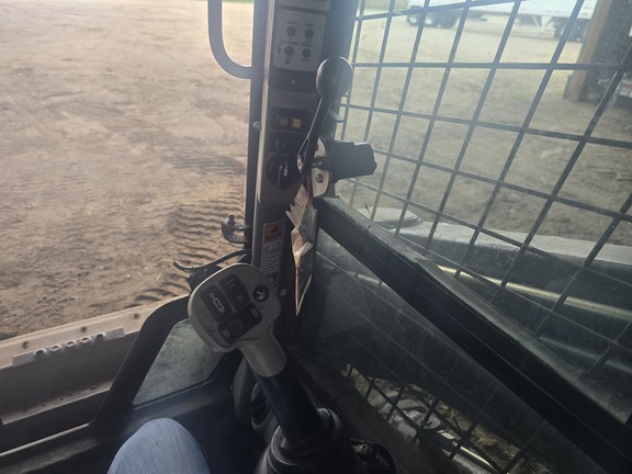 2019 New Holland C245 - Photo7
