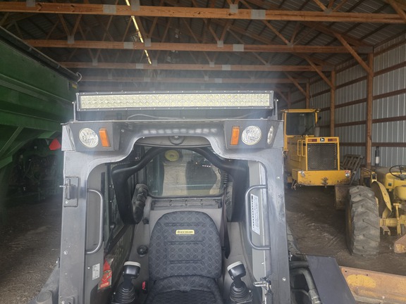 2019 New Holland C245 - Photo4