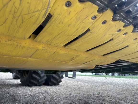 Used 2024 John Deere RD40F Combine Platforms at Koenig Equipment in Greenville, OH - Photo2