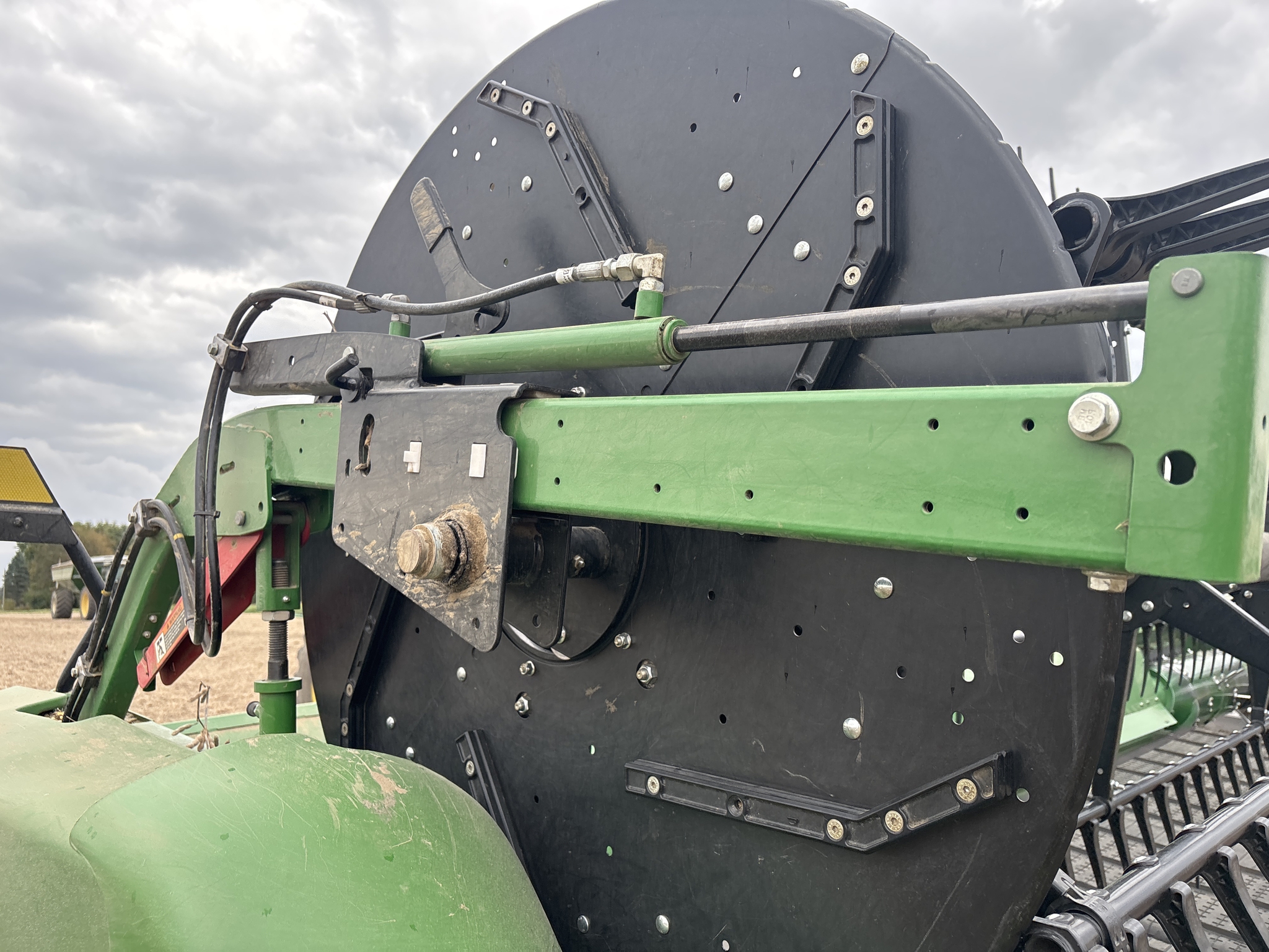 Used 2024 John Deere RD40F Combine Platforms at Koenig Equipment in Greenville, OH - PhotoXL3