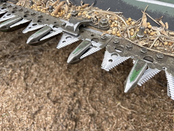 Used 2024 John Deere RD40F Combine Platforms at Koenig Equipment in Greenville, OH - Photo9