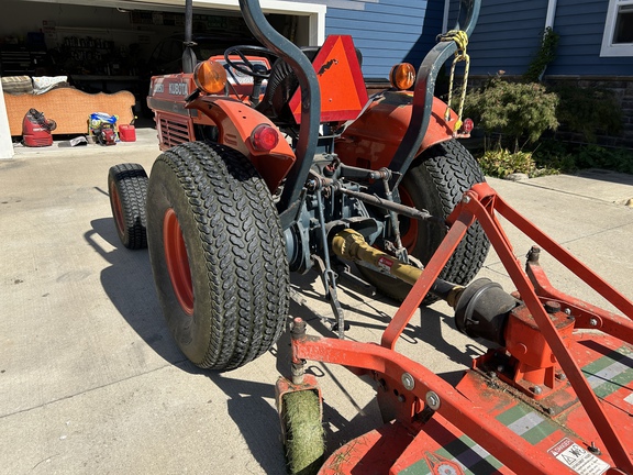 Used 1998 Kubota L2350 w/Mower Compact Utility Tractors at Koenig Equipment in Urbana, OH - Photo7