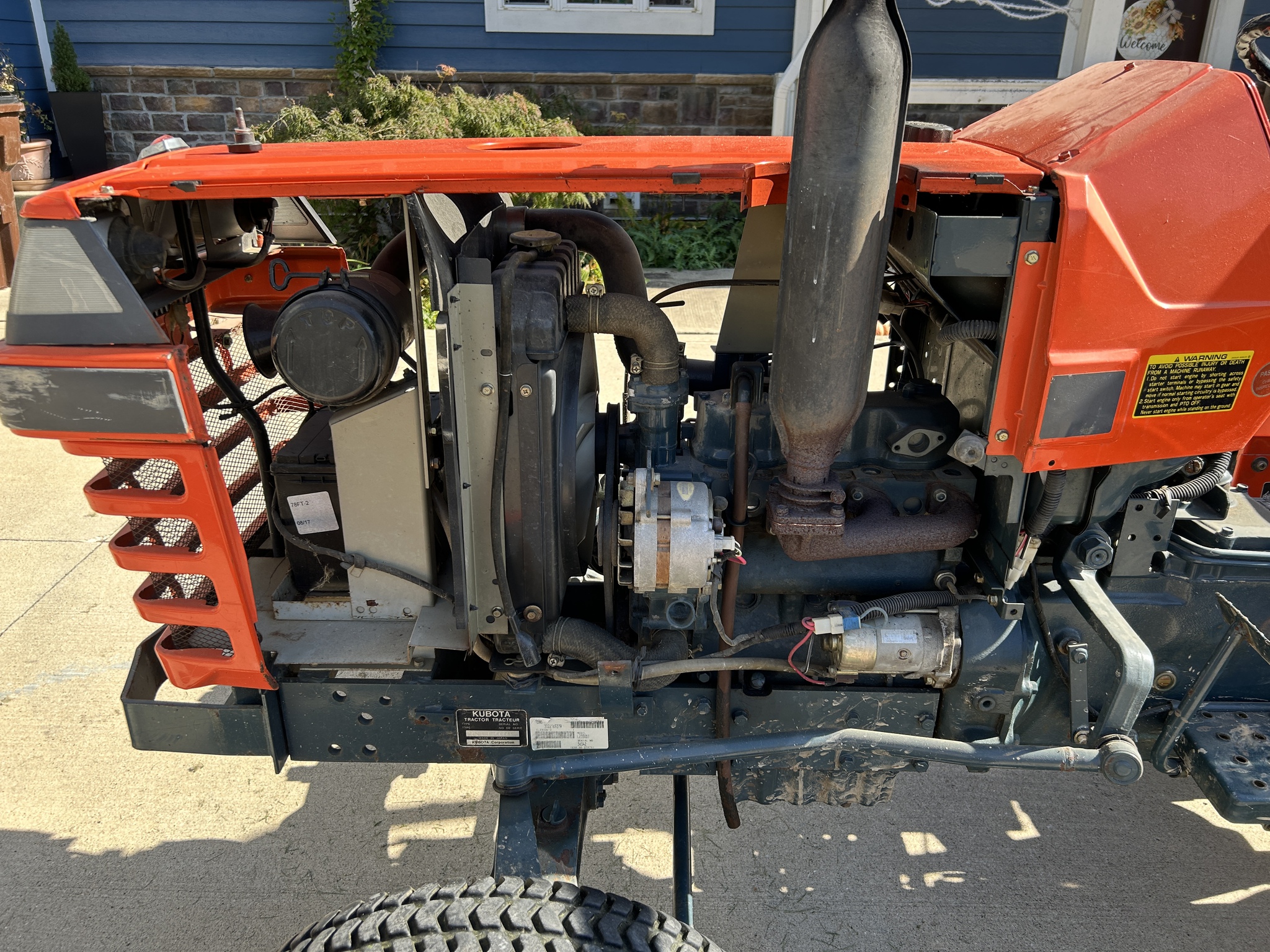Used 1998 Kubota L2350 w/Mower Compact Utility Tractors at Koenig Equipment in Urbana, OH - PhotoXL12