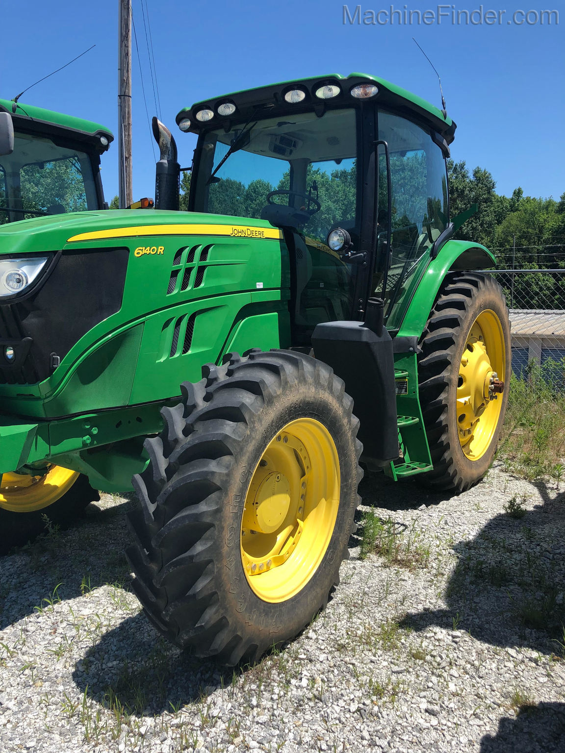 2014 John Deere 6140R Image 1