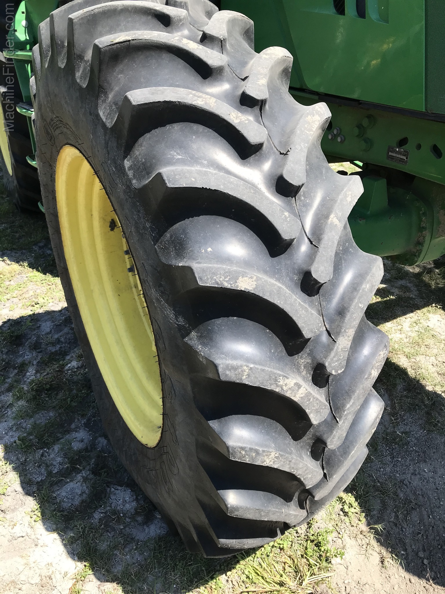 2014 John Deere 6170R Image 8