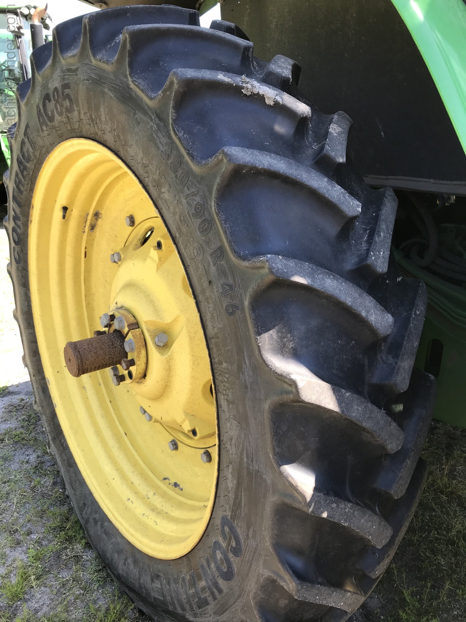 2014 John Deere 6170R Image 9