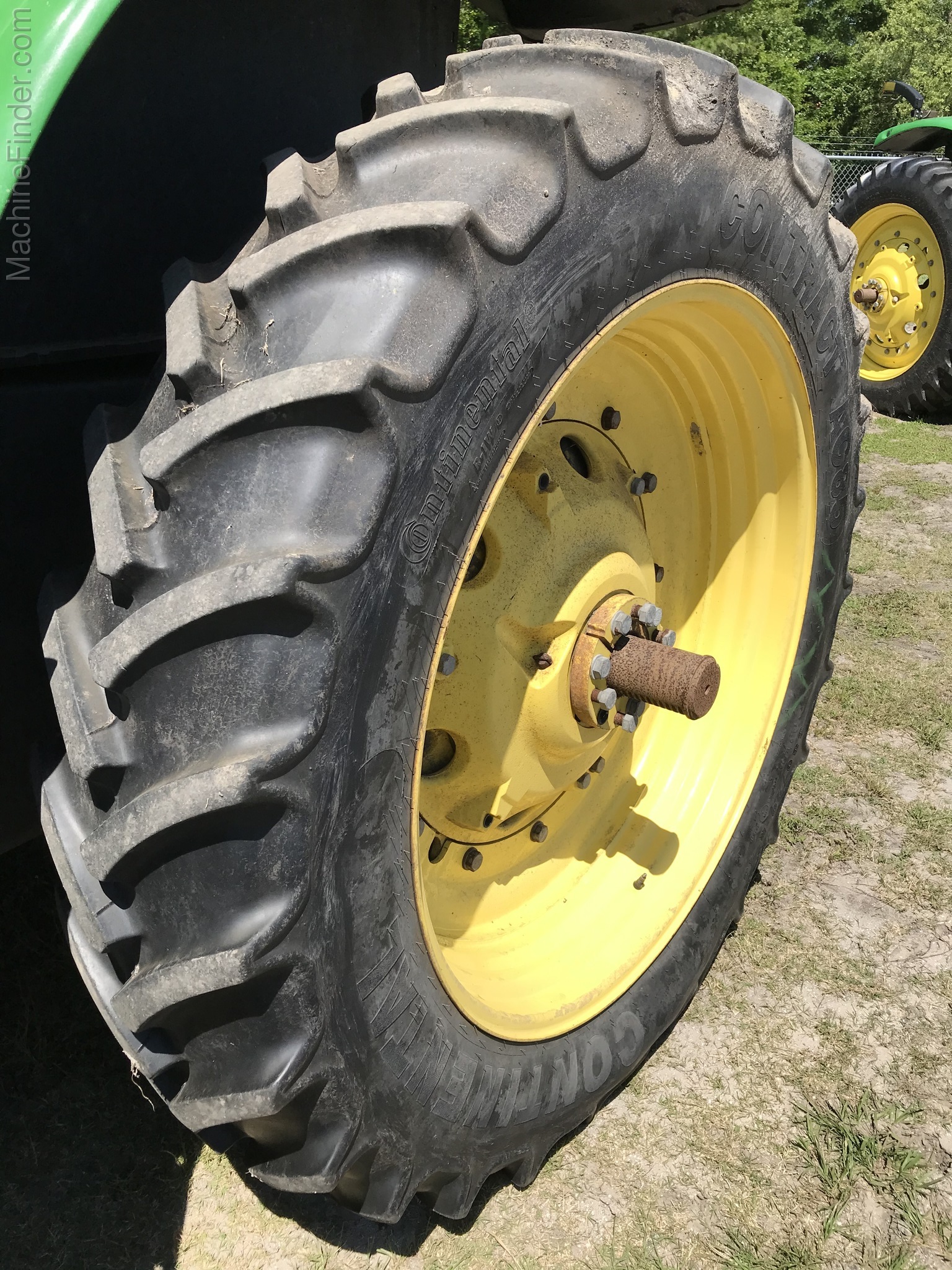 2014 John Deere 6170R Image 10