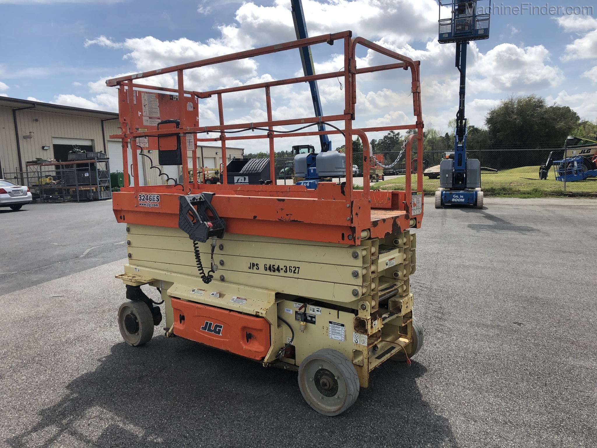 2015 JLG 3246ES Image 4