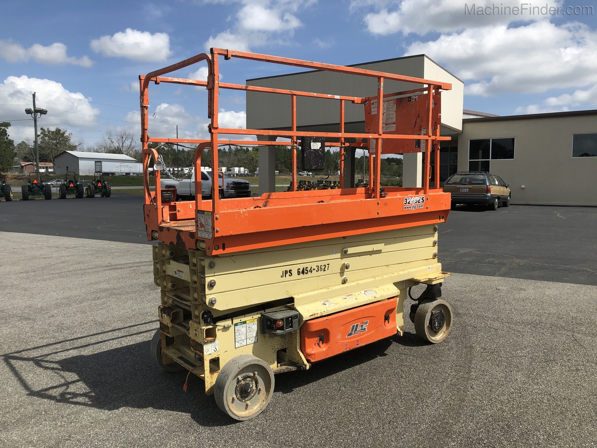 2015 JLG 3246ES Image 3