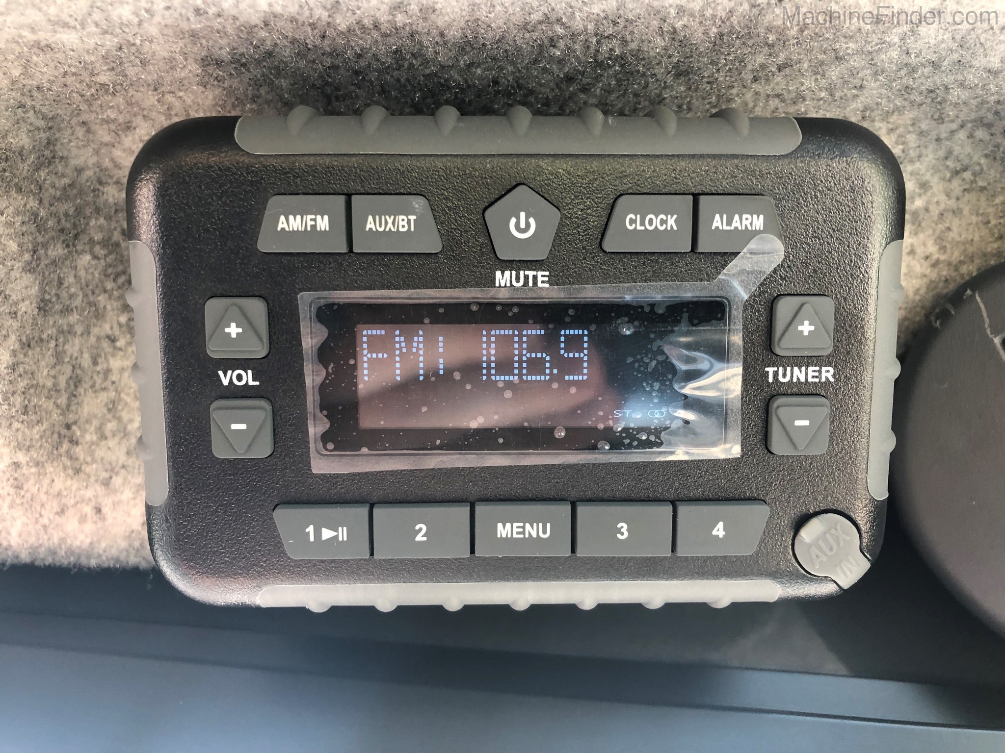 2020 John Deere 331G Image 5