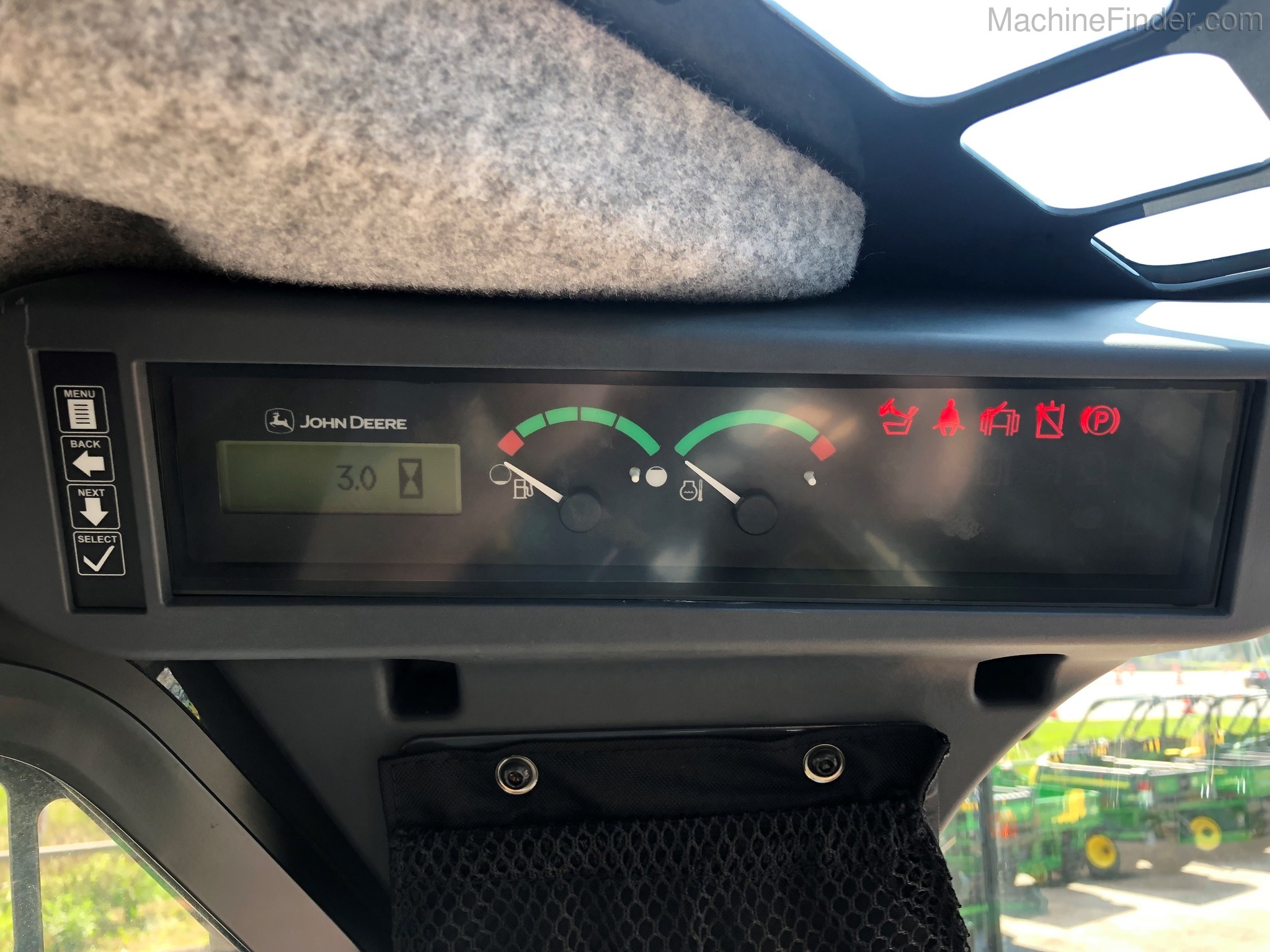 2020 John Deere 331G Image 8