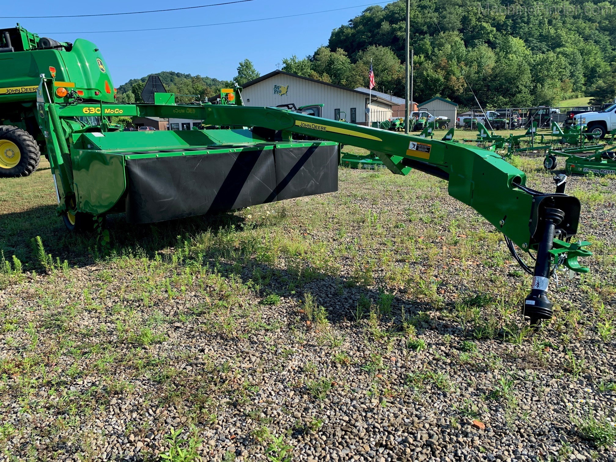 2019 John Deere 630 Image 2