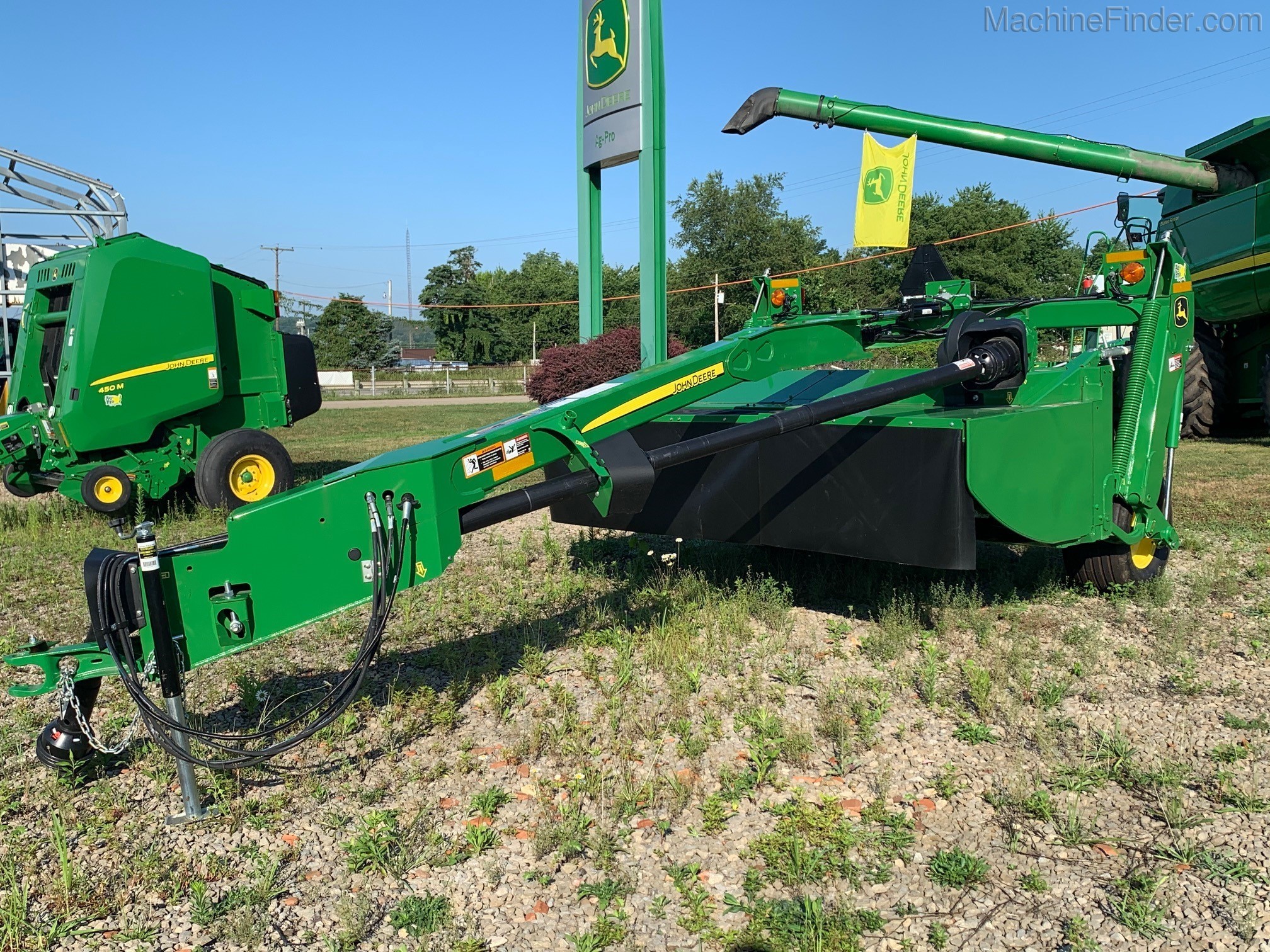2019 John Deere 630 Image 1