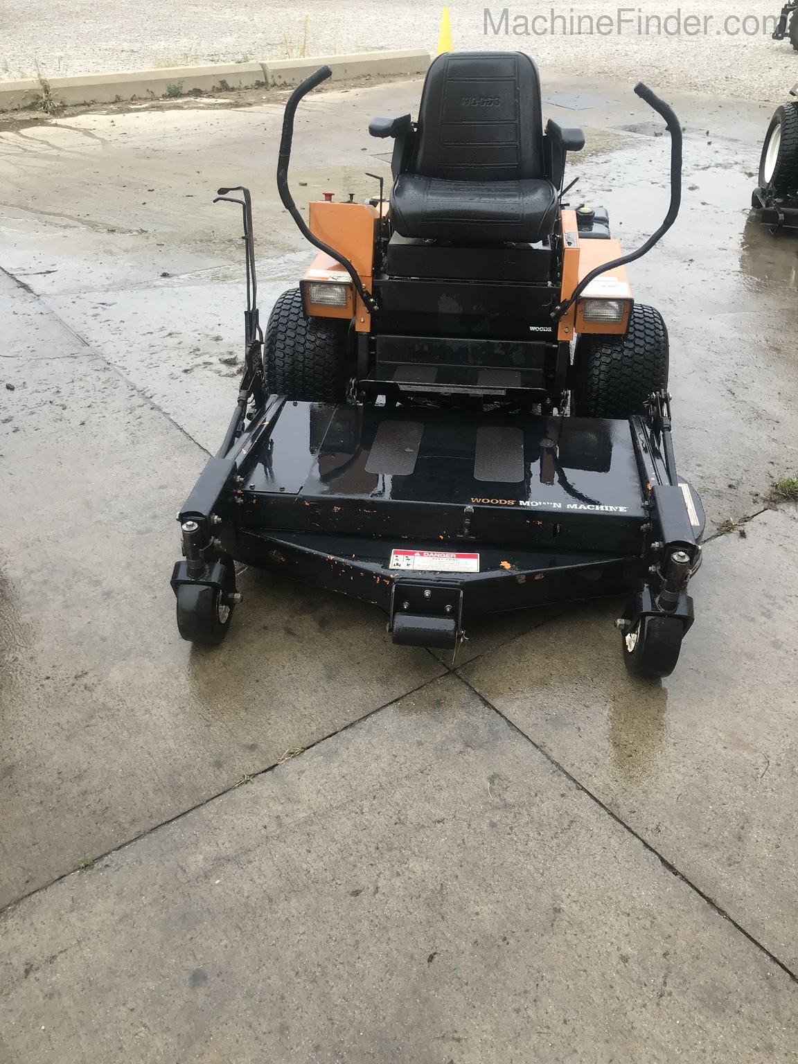 2004 Woods WO6189 Image 2