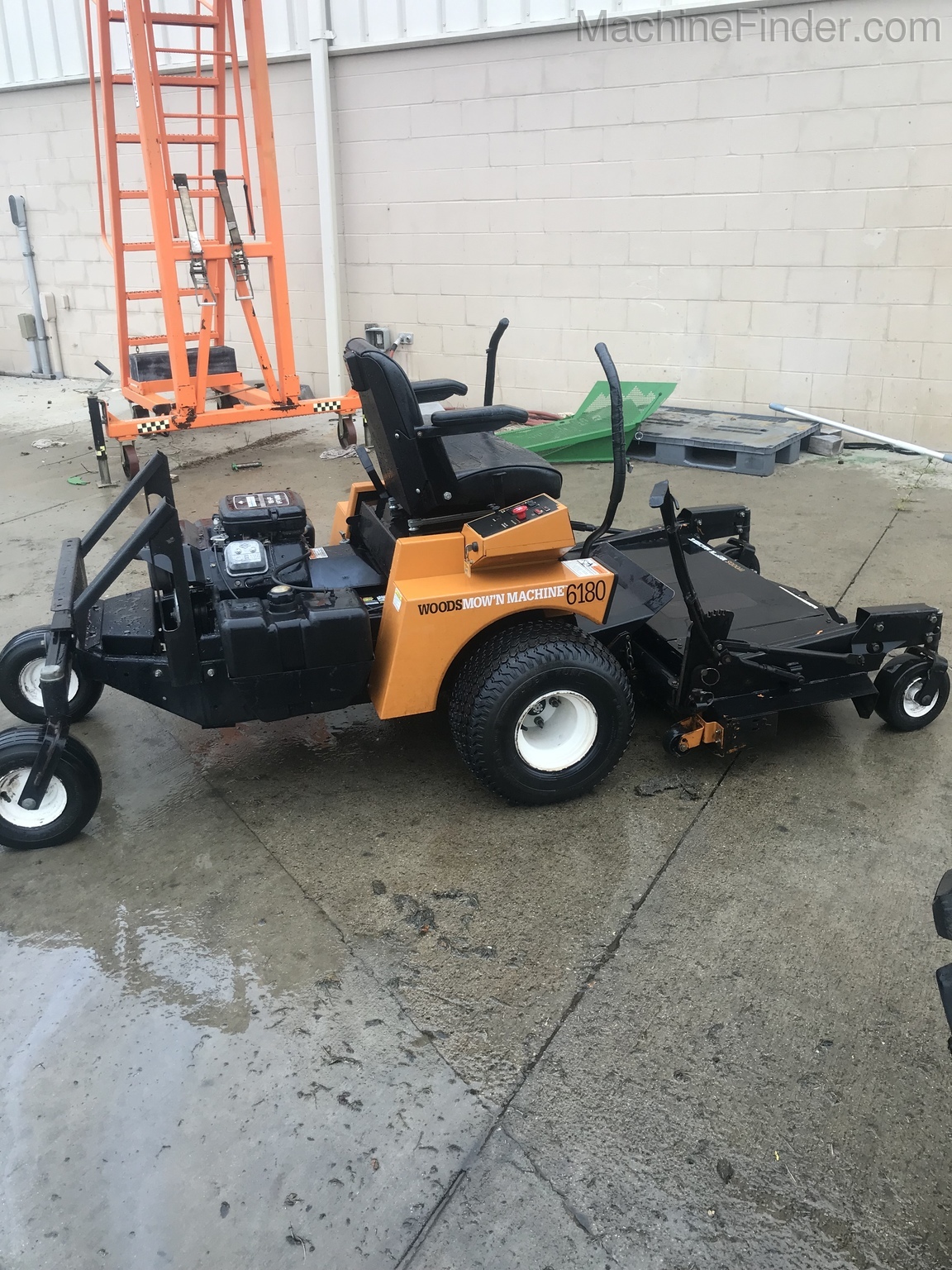 2004 Woods WO6189 Image 5