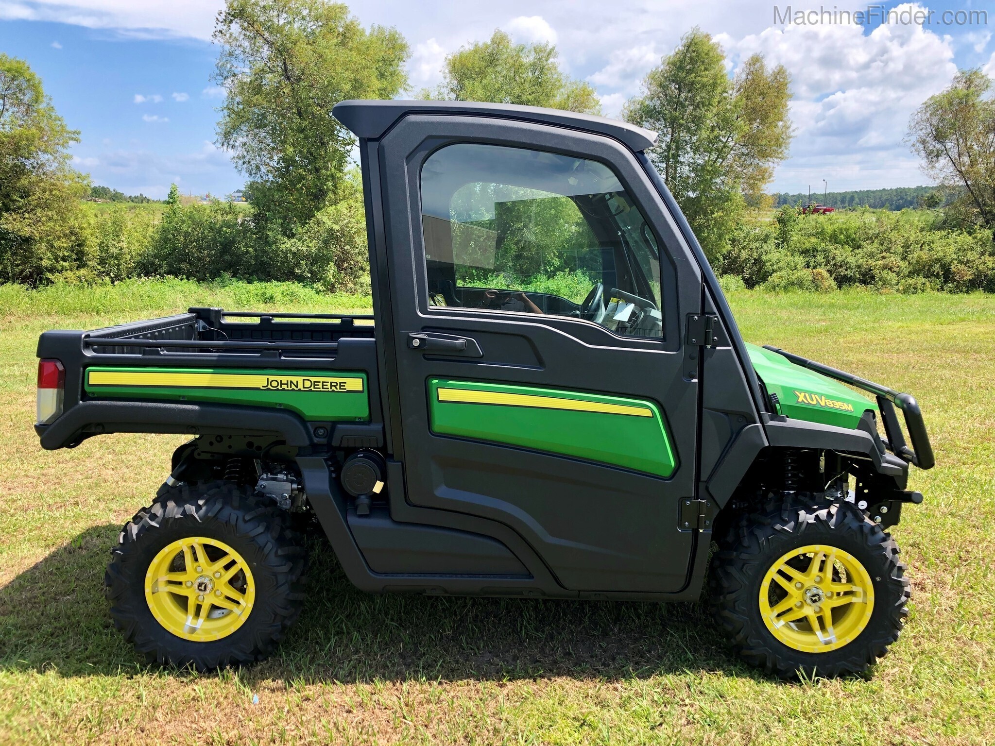 2020 John Deere 835M Image 3