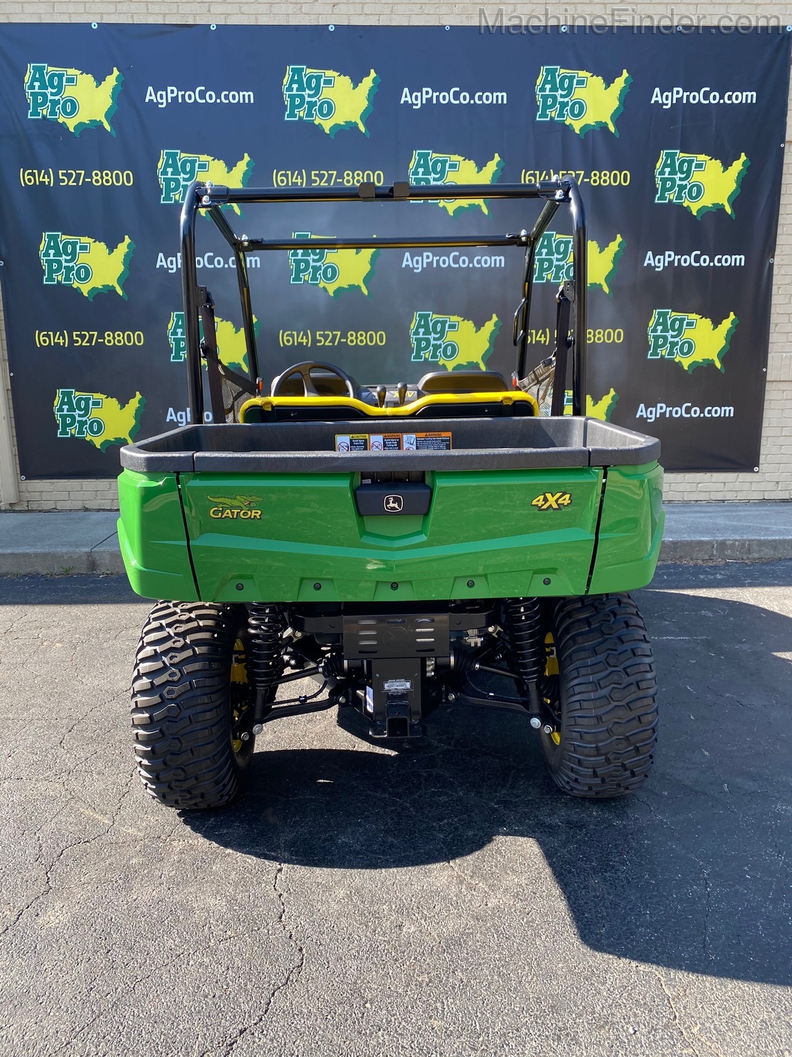 2020 John Deere 560E Image 6