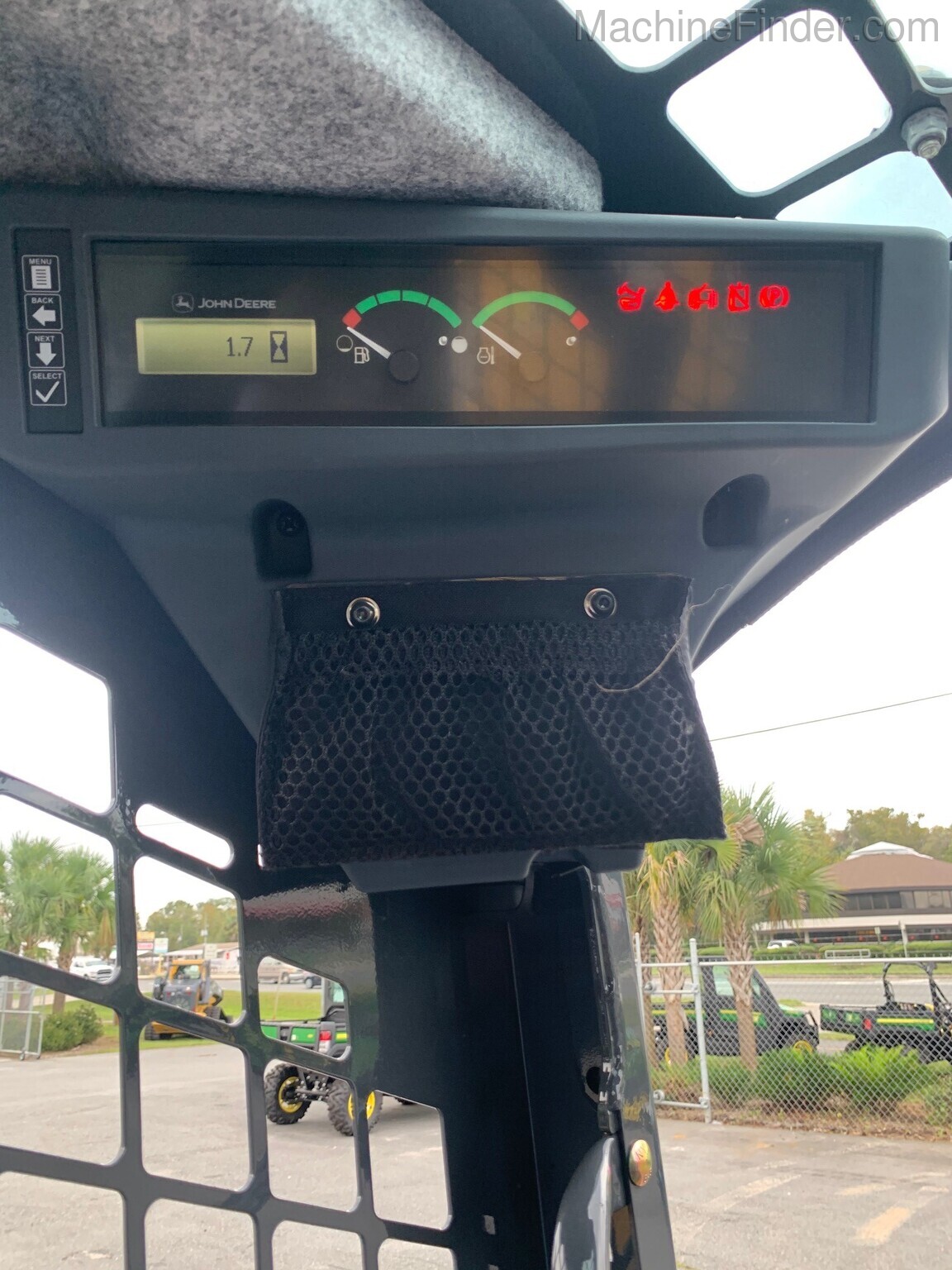 2020 John Deere 325G Image 7