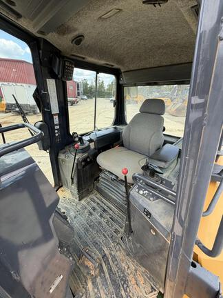 2017 John Deere 700K
