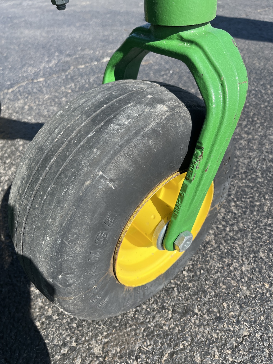 2022 John Deere Z930M Image 9