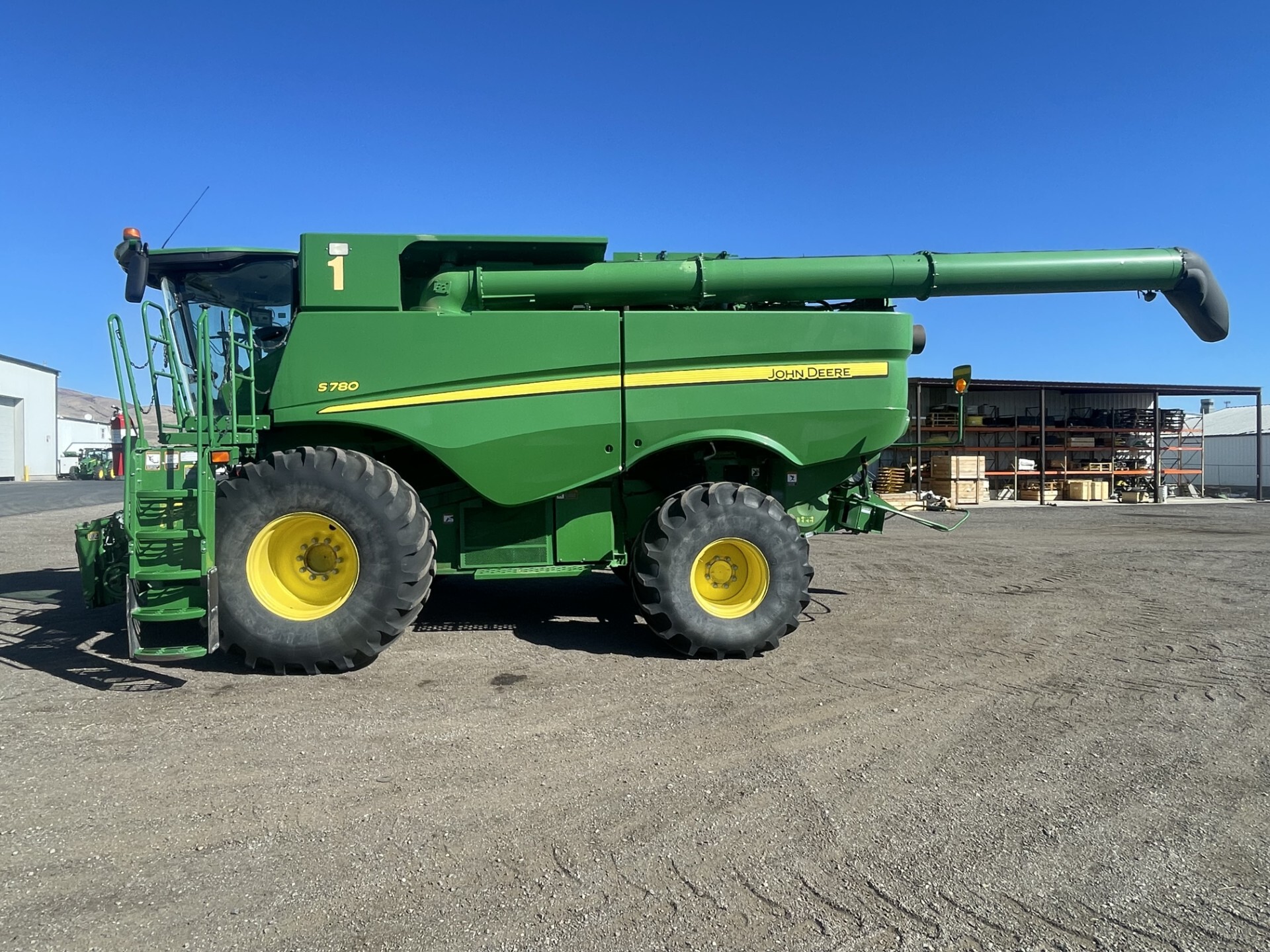 2018 John Deere S780 Image 2