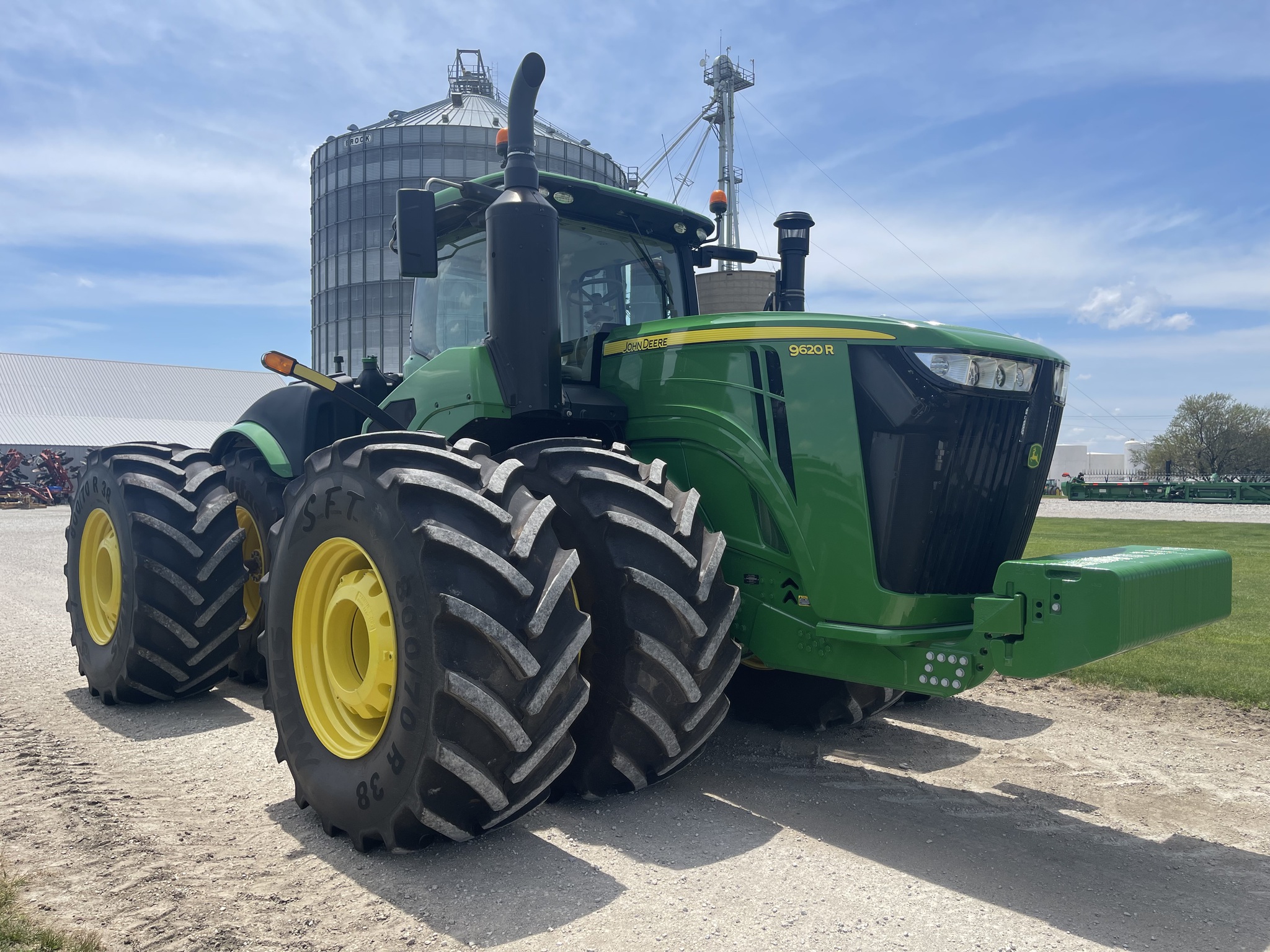  2021 John Deere 9620R at Heritage Tractor in Roanoke, IL