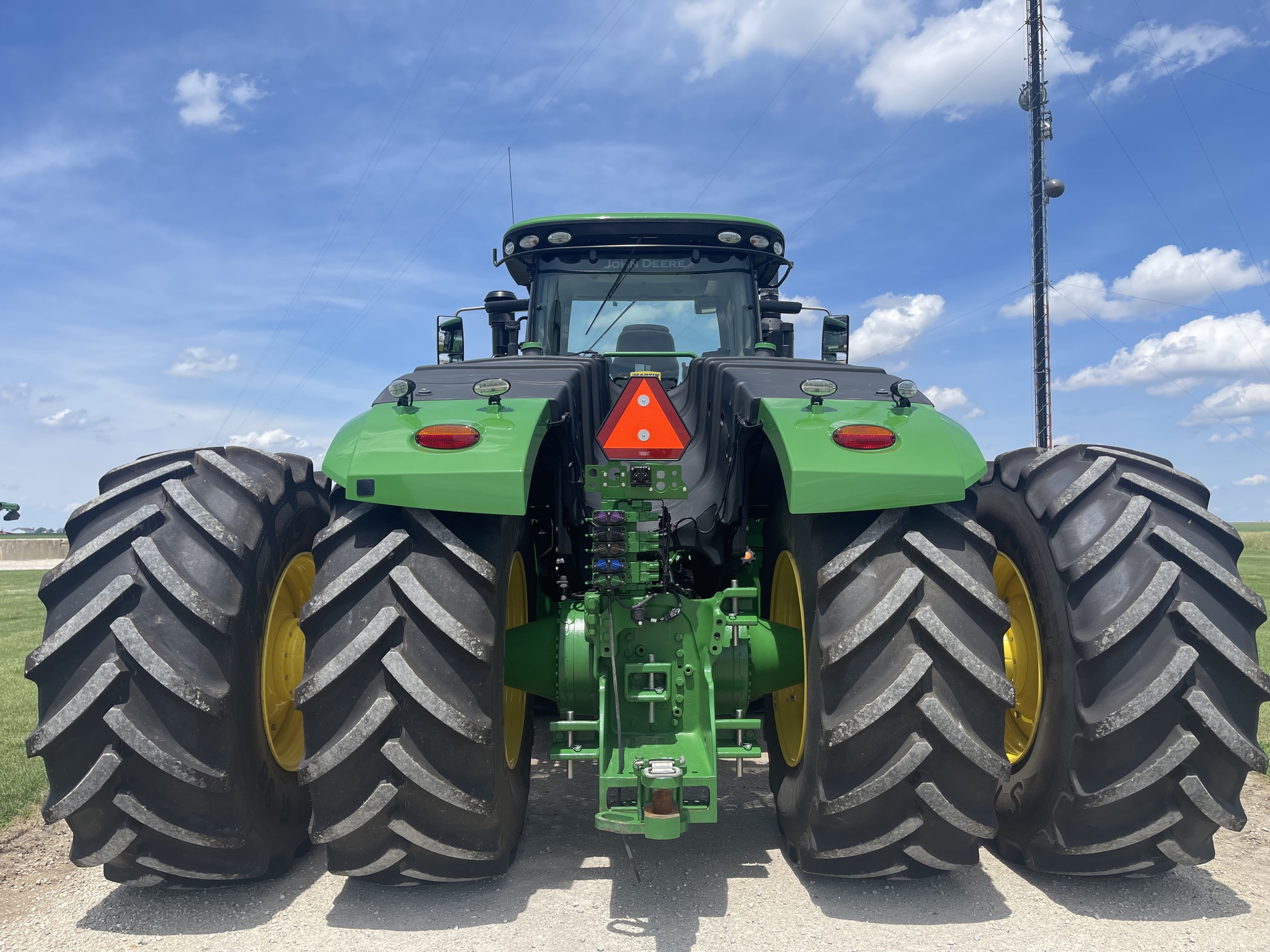  2021 John Deere 9620R at Heritage Tractor in Roanoke, IL