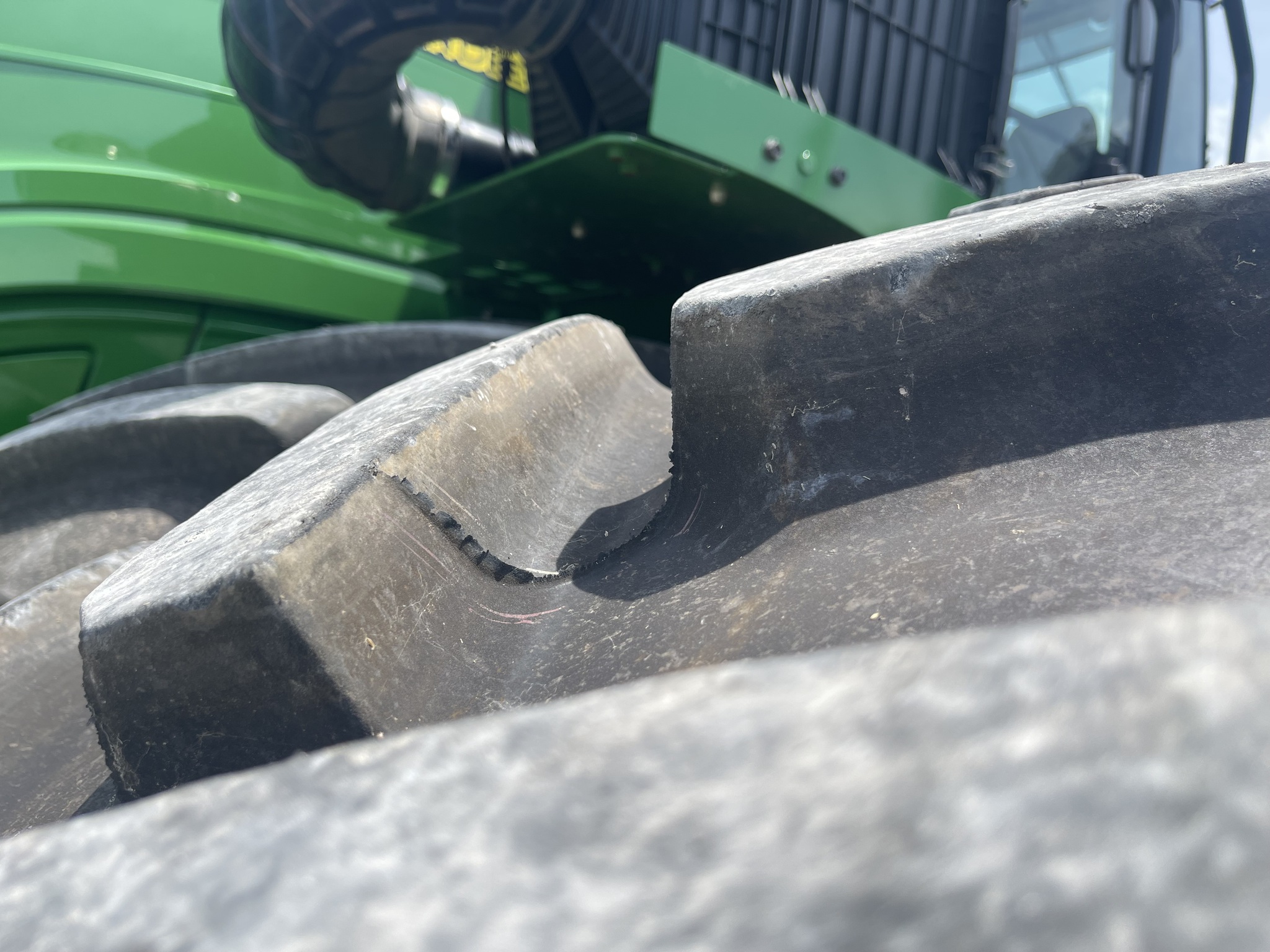  2021 John Deere 9620R at Heritage Tractor in Roanoke, IL