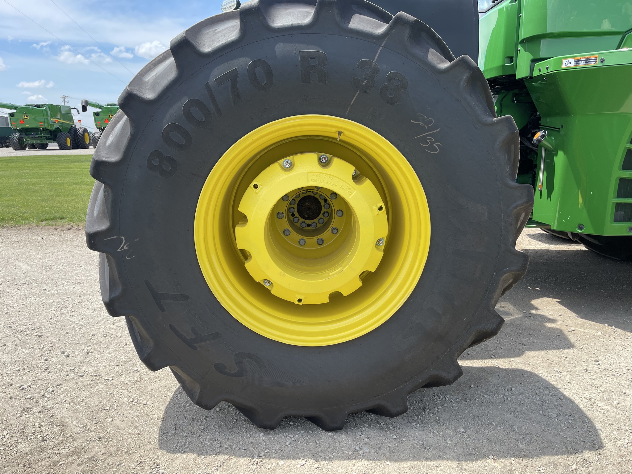  2021 John Deere 9620R at Heritage Tractor in Roanoke, IL