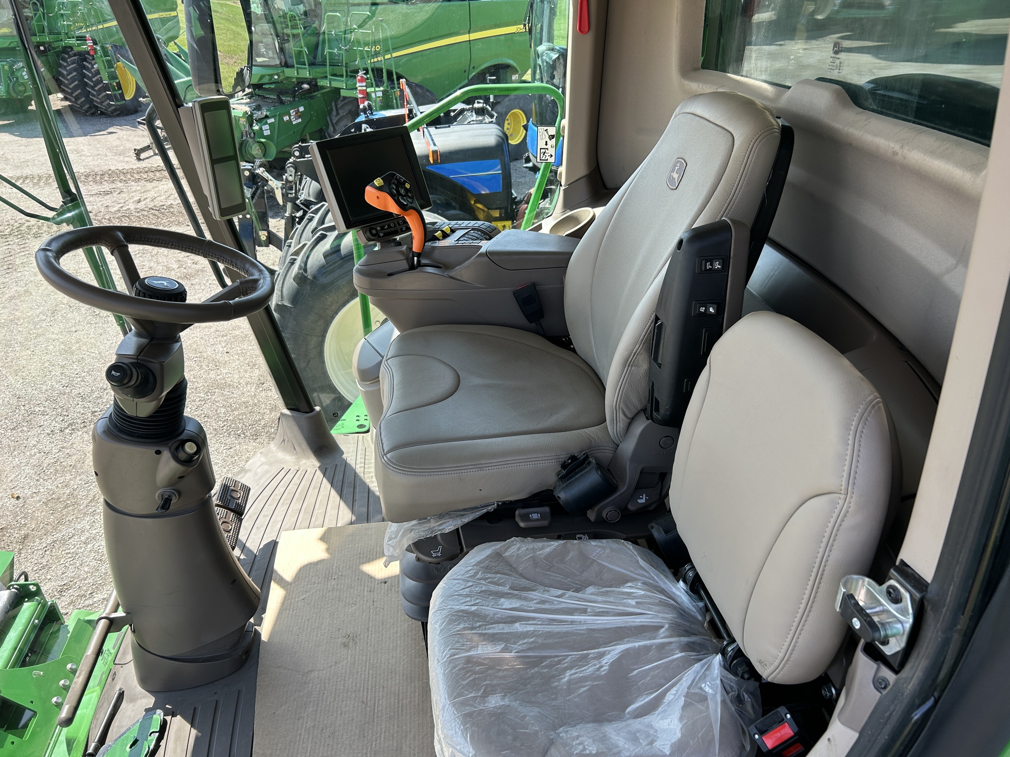  2023 John Deere S760 at Heritage Tractor in Clinton, MO