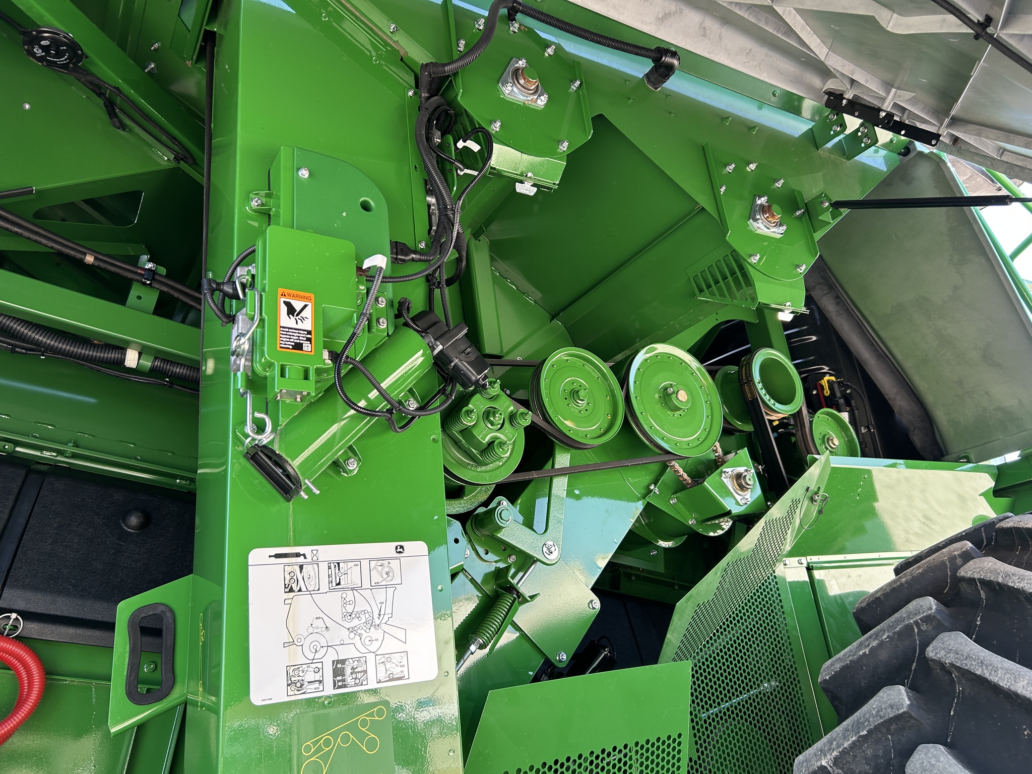 2023 John Deere S760 at Heritage Tractor in Clinton, MO