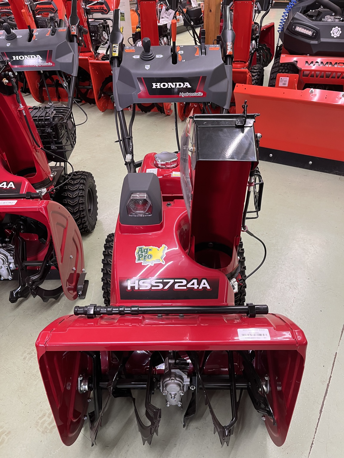 2023 Honda HSS724A Image 1