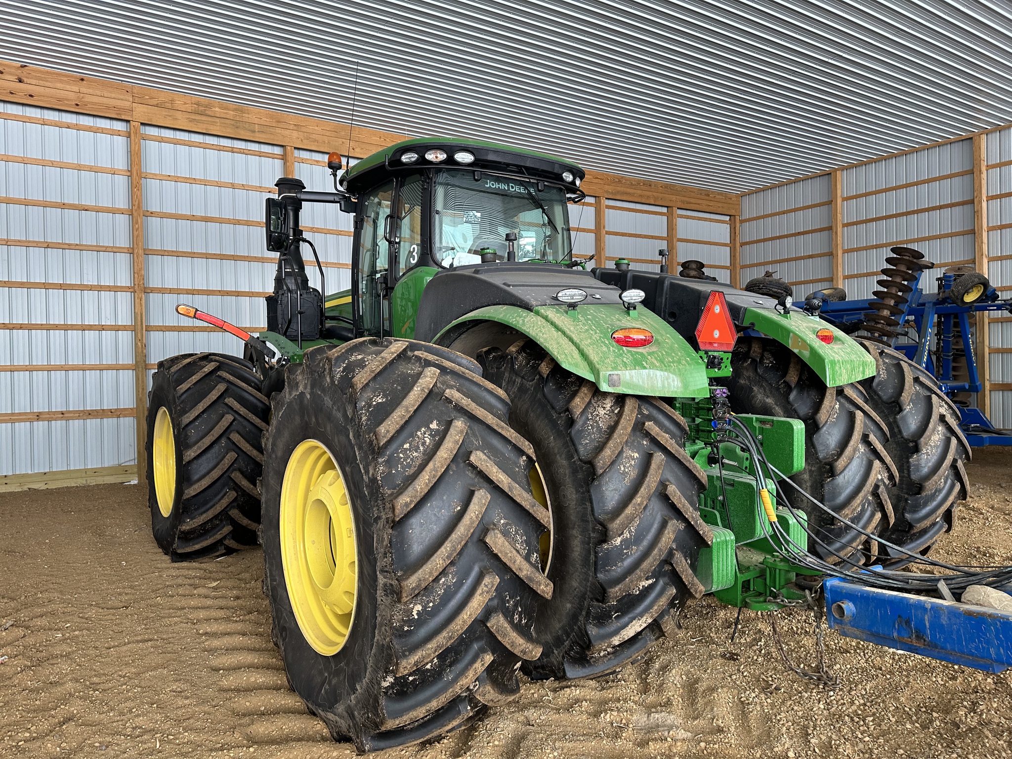 2022 John Deere 9570R Image 2