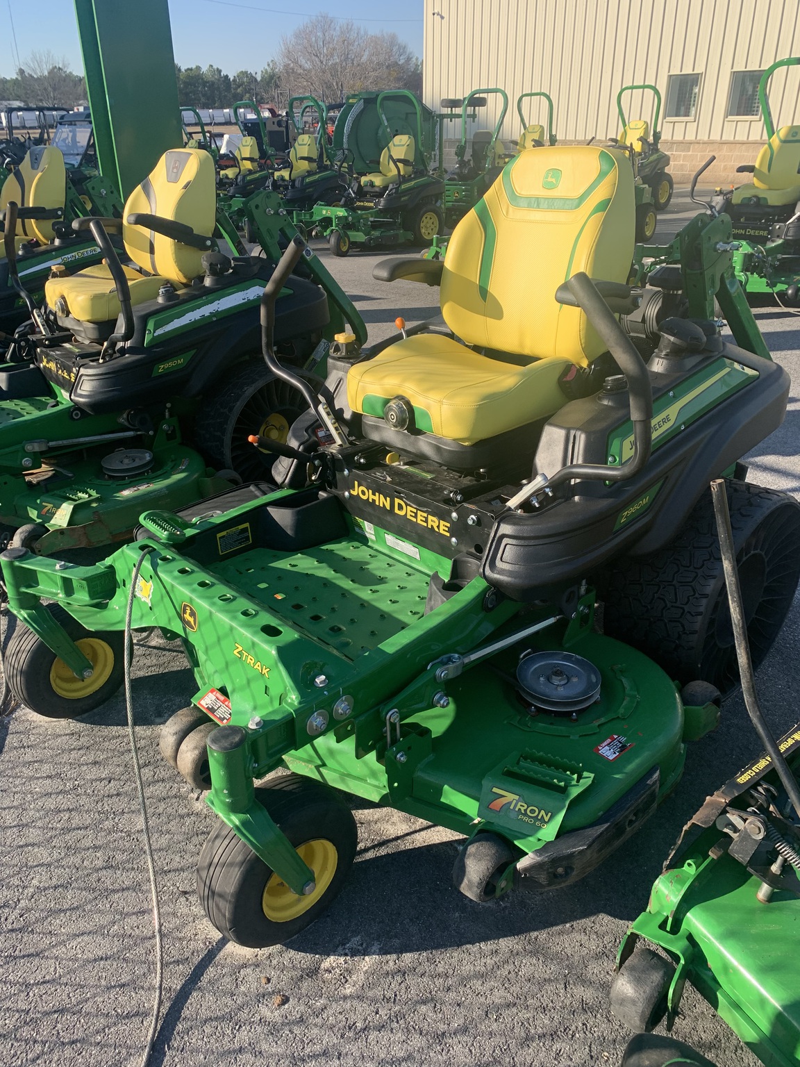 2022 John Deere Z960m Image 2
