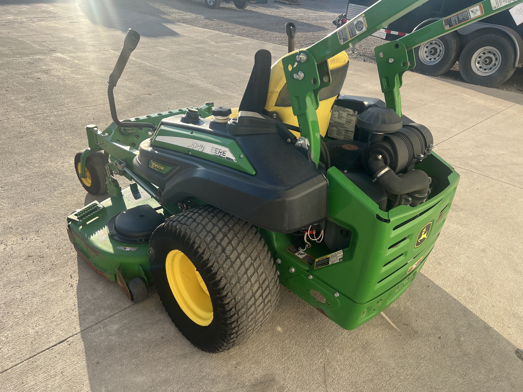 2015 John Deere Z950R Image 3