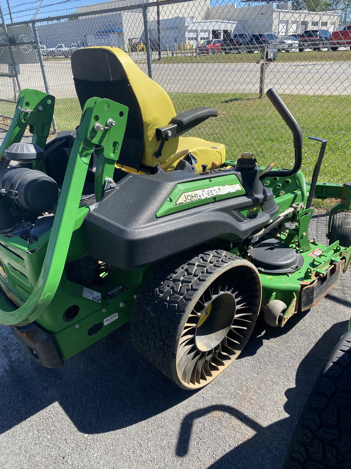 2019 John Deere Z950M Image 3